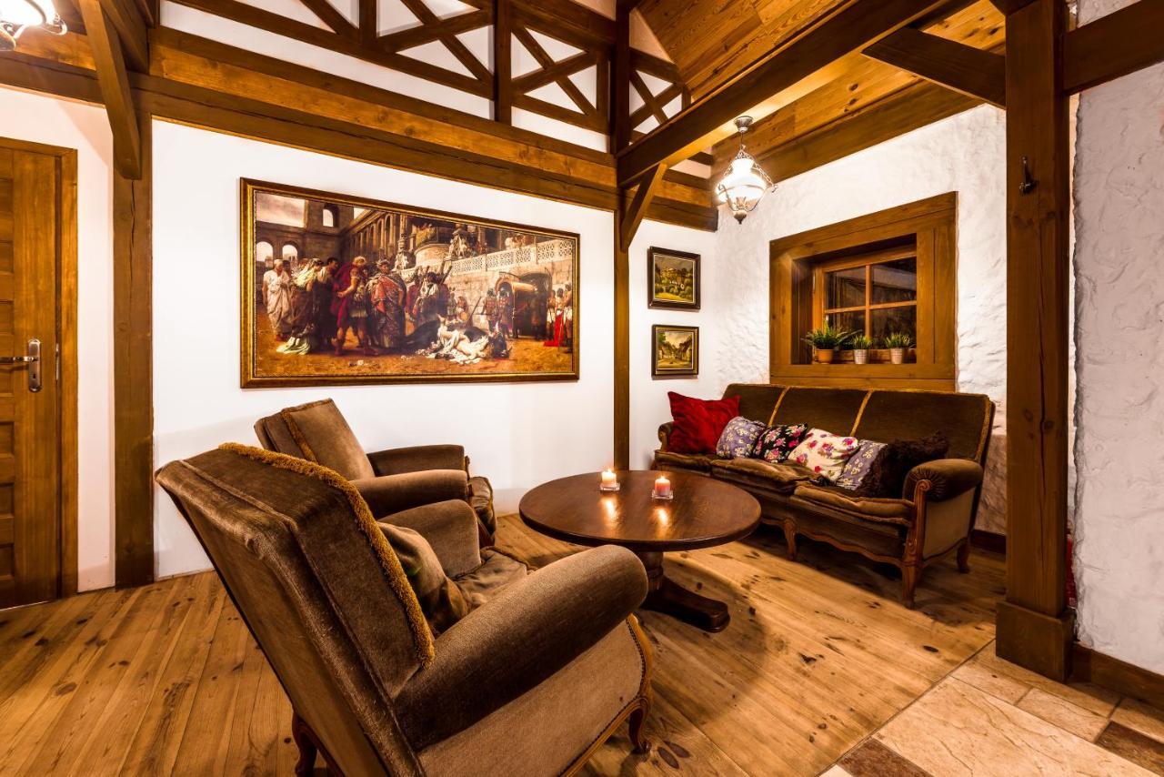 Dworek Wiktorowo Hotel Budki Petrykowskie Екстериор снимка